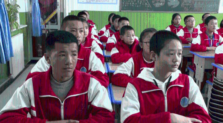 球迷俱乐部推荐低级别联赛后卫，图赫尔：我们也没那么渴望